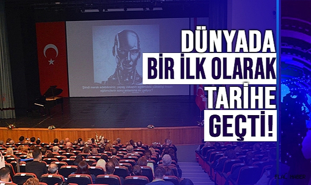 Yapay zeka tabanlı akademisyen AI. Prof. DUX ilk dersini verdi