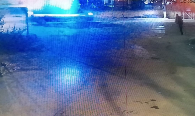 2 kişinin öldüğü kaza anı güvenlik kamerasına yansıdı