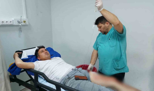 Akaryakıt istasyonunda bıçaklandı