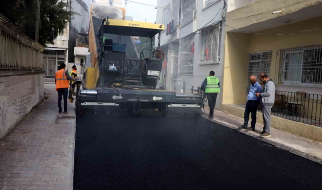 Akdeniz'de asfalt çalışmaları sürüyor