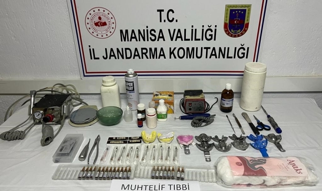 Alaşehir'de seyyar sahte dişçilere suçüstü
