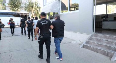 Alman vatandaşlarını dolandıranlara operasyon: 7 gözaltı