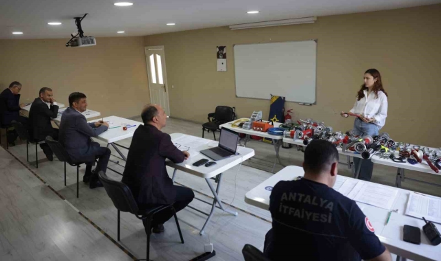 Antalya Büyükşehir itfaiye teşkilatını güçlendiriyor