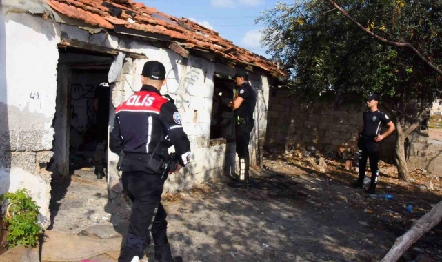 Antalya'da aranan 54 şahıs yakalandı