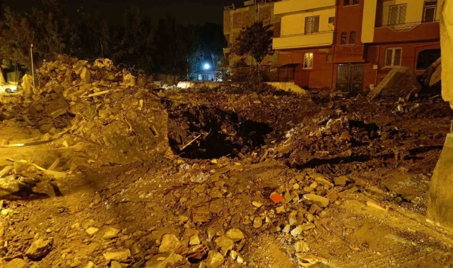 Asrın felaketinin 275. gününde enkaz altından ceset çıktı
