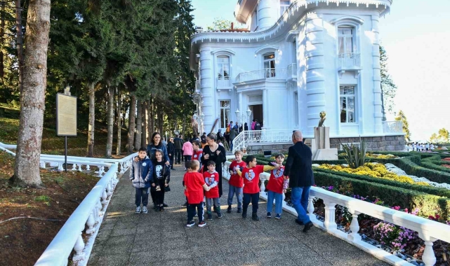 Atatürk Köşkü'ne 10 Kasım'da ziyaretçi akını