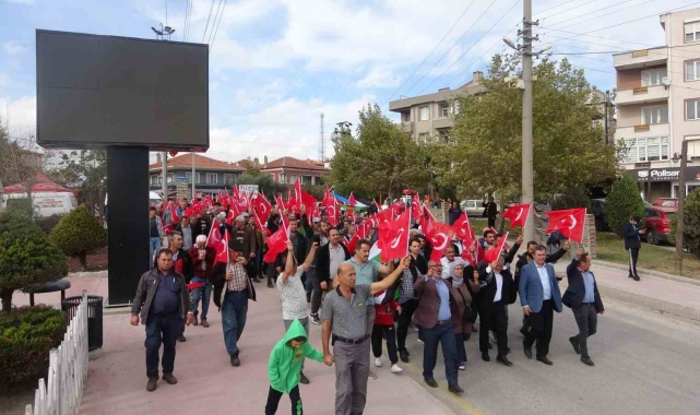 Ayvacık'ta Filistin'e destek yürüyüşü düzenlendi