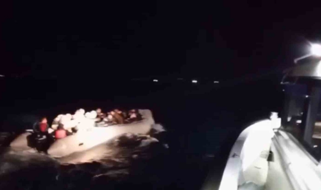 Ayvalık'ta 42 göçmen yakalandı