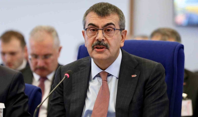 Bakan Tekin: "Seçmeli dersler bölümünü öğrencilerin ilgi ve ihtiyaç alanlarına göre güncelledik"