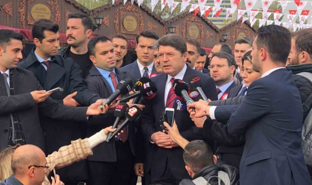 Bakan Tunç: "Özel'in 'Cumhurbaşkanımızın sanki bir darbe yaptığı' şeklindeki yorumuna kesinlikle katılmıyoruz"