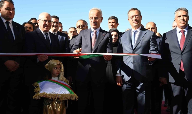 Bakan Uraloğlu: "Kalkınma Yolu Projesi ciddi kolaylıklar sağlayacaktır"