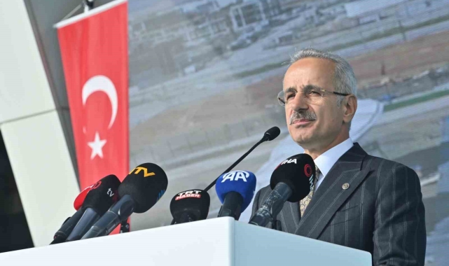 Bakan Uraloğlu: "TÜRKSAT 6A'yı haziran ayı içerisinde yörüngesine fırlatmayı hedefliyoruz"