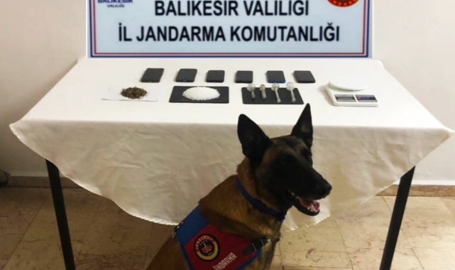 Balıkesir'de 5 şahsa uyuşturucu operasyonu