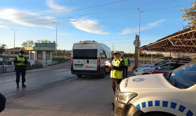 Balıkesir'de servis araçlarına denetim