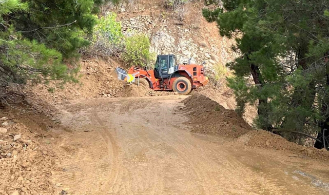 Balıkesir'de yağış nedeniyle heyelan meydana geldi