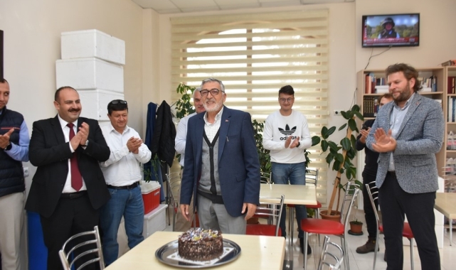 Başkan Bozkurt'a sürpriz doğum günü