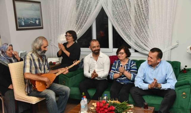 Başkan Özyiğit, vatandaşların evine misafir oluyor