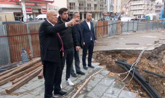 Başkan Pekmezci Taş Köprü inşaat sahasında incelemelerde bulundu