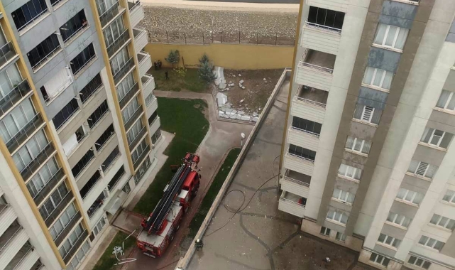 Batman'da 15 katlı binada yangın