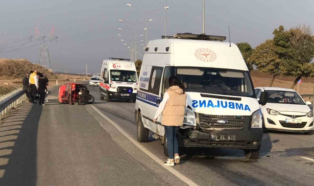 Batman&#039;da ambulans ile patpat çarpıştı: 1 yaralı