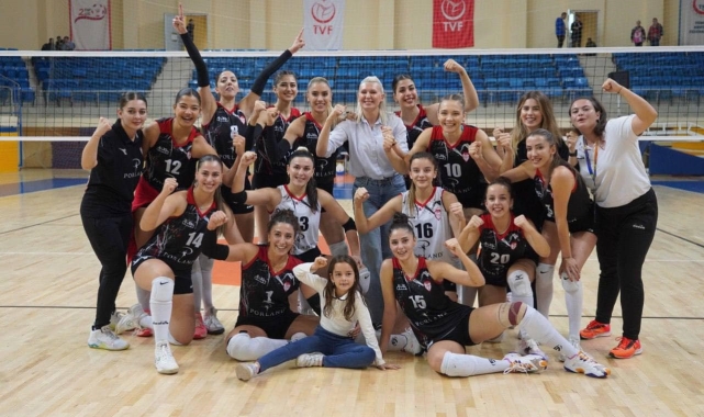 Bilecik derbisinin kazananı Bilecik Belediyesi Voleybol Takımı oldu