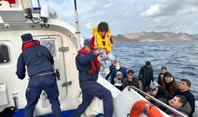 Bodrum'da 29 düzensiz göçmen kurtarıldı, 35'i yakalandı
