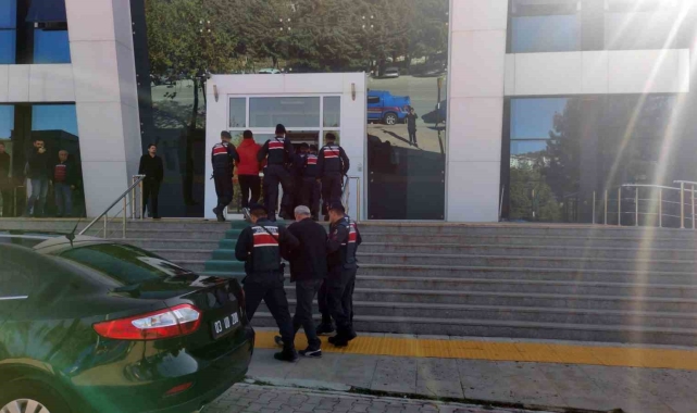 Burdur'da jandarmadan restorana fuhuş baskını: 1 kişi tutuklandı