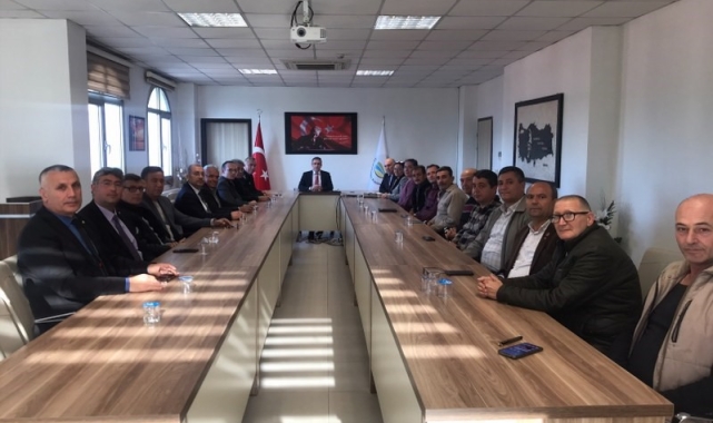Burhaniye'de merkez mahalle muhtarları toplantısı yapıldı
