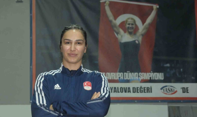 Buse Tosun Çavuşoğlu'nun hedefi kadın güreşinde ilk olimpiyat altın madalyası