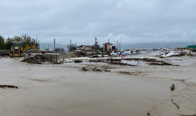 Çanakkale'de Kepez Deresi taştı
