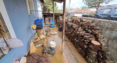 Çanakkale'de sağanak yağış etkili oldu