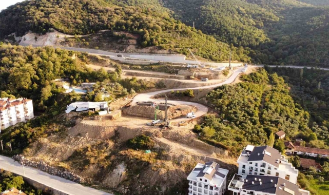 Çınarcık'ta heyelanlı bölge bin 200 fore kazıkla sağlamlaştırılacak
