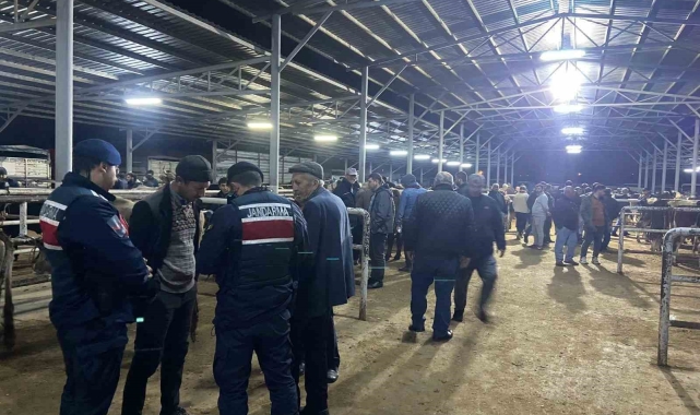 Çine'de hayvan hırsızlarına karşı vatandaşlar bilgilendirildi