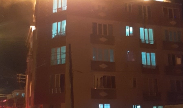 Çorlu'da korku dolu anlar: Çatı alev alev yandı, mahalleli sokağa döküldü