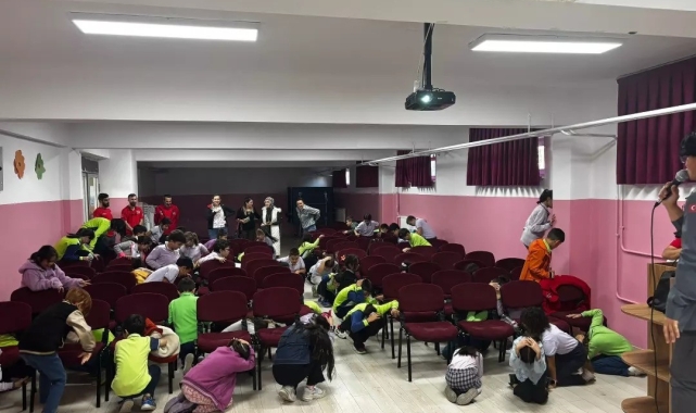 DAK ilkokul öğrencilerine afet bilinci eğitimi verdi