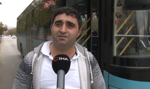 Darp edilen genci otobüsüne alarak kurtardı