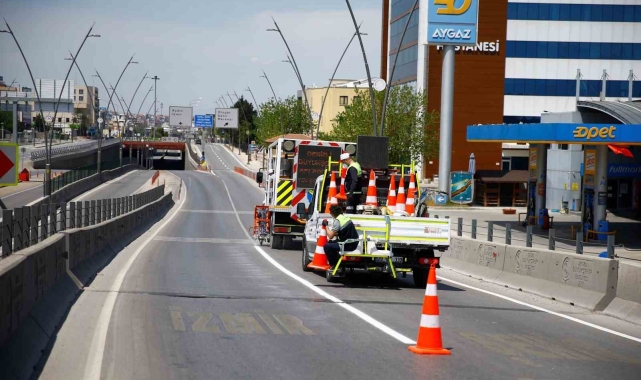 Denizli'de 26 bin 600 metrekare yol çizgisi yenilendi
