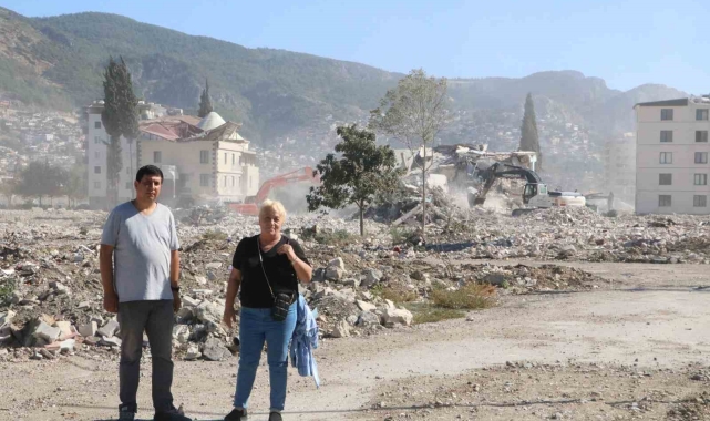 Depremzedeler 9 aydır haber alamadıkları yakınlarını umutla bekliyor