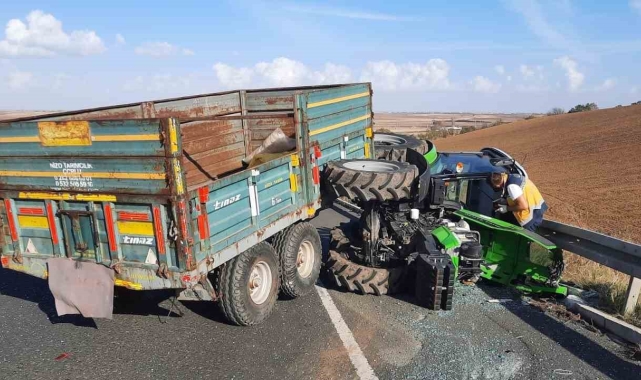 Devrilen traktörde sıkışarak yaşamını yitirdi