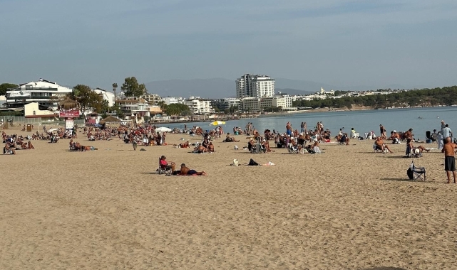 Didim'de Kasım ayında deniz keyfi