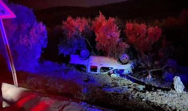 Direksiyon hakimiyetini kaybetti, tarlaya daldı: 1 ölü