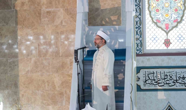 Diyanet İşleri Başkanı Erbaş: "Bu caniler, cesaretlerini ümmeti Muhammed'in suskunluğundan alıyor"