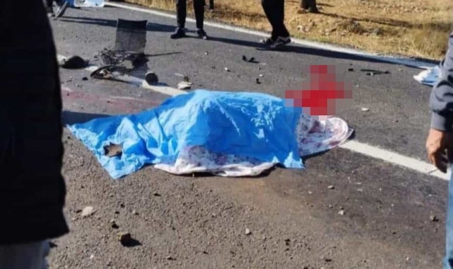 Diyarbakır'da 3 aracın karıştığı kazada 1 kişi öldü, 6 kişi yaralandı