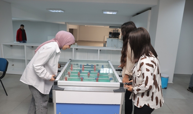 Dulkadiroğlu'nda 2 yeni gençlik merkezi gençlerin hizmetine sunuldu