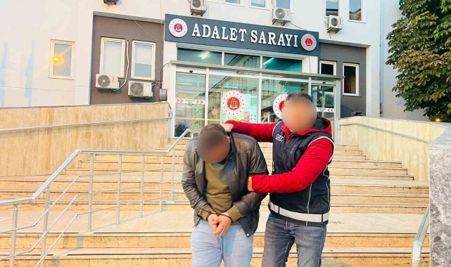 Durdurulan araçlardan 11 düzensiz göçmen çıktı