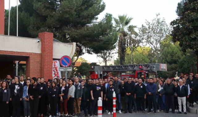 Efeler Gazi Mustafa Kemal Atatürk'ü andı