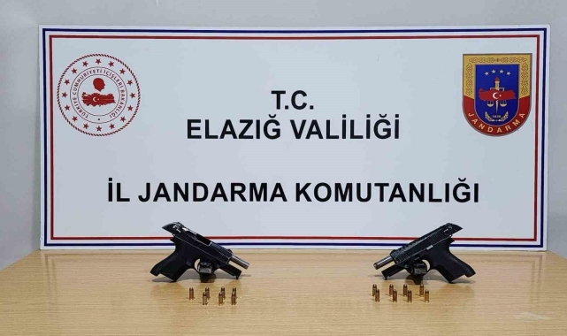 Elazığ'da 2 adet ruhsatsız tabanca ele geçirildi