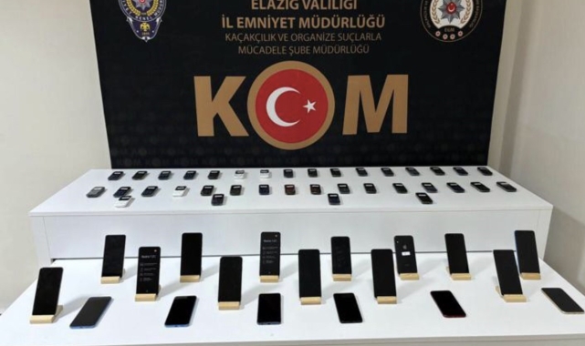Elazığ'da 55 adet kaçak telefon ele geçirildi: 2 gözaltı