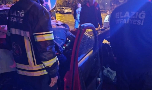 Elazığda trafik kazası: 2 yaralı