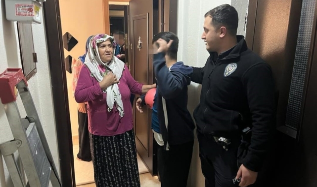 Emniyetin titiz çalışmasıyla bulunan kayıp çocuk ailesine teslim edildi